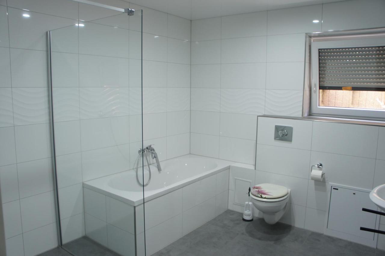 2- Zimmer-Wohnung Weilerswist Exteriör bild